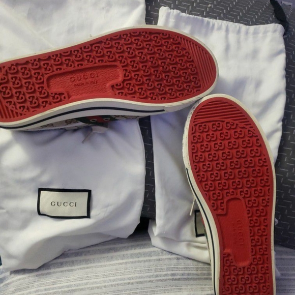 Gucci tennis, 8.5=9US put them on twice.